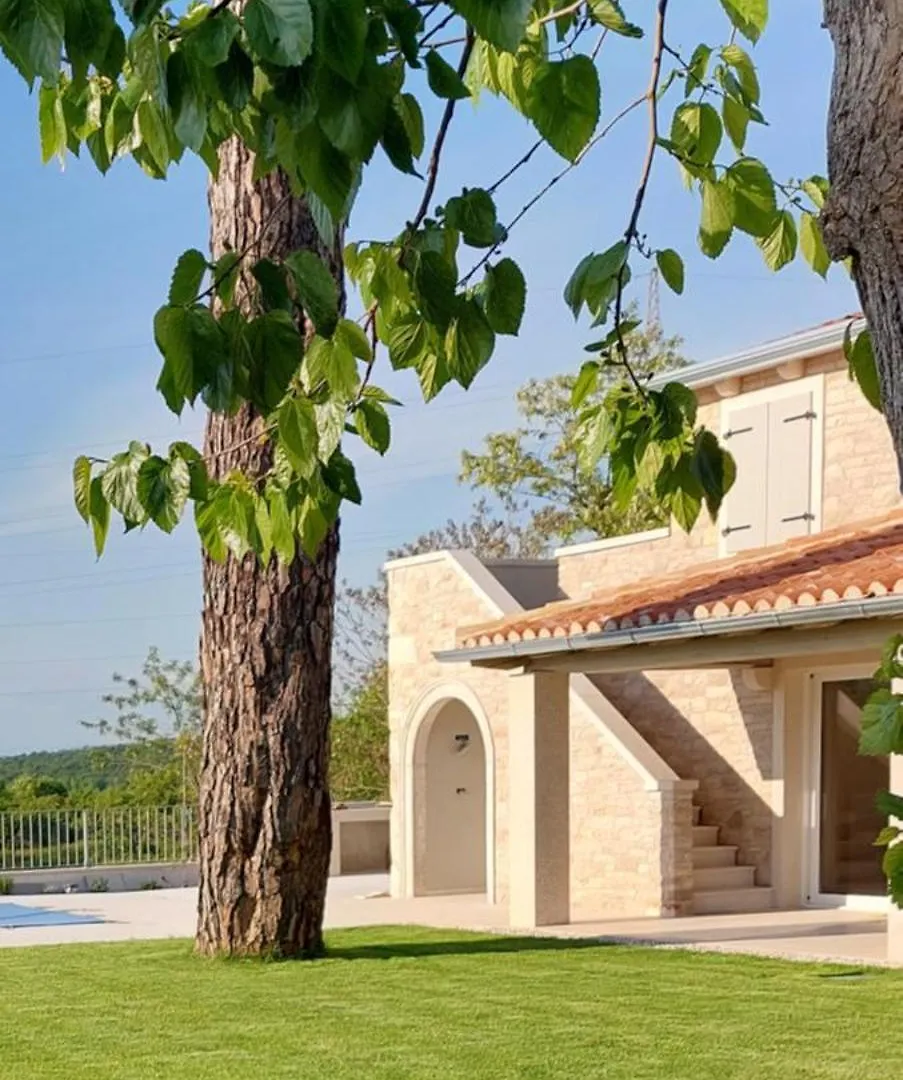Vila Skarlanija, Umag