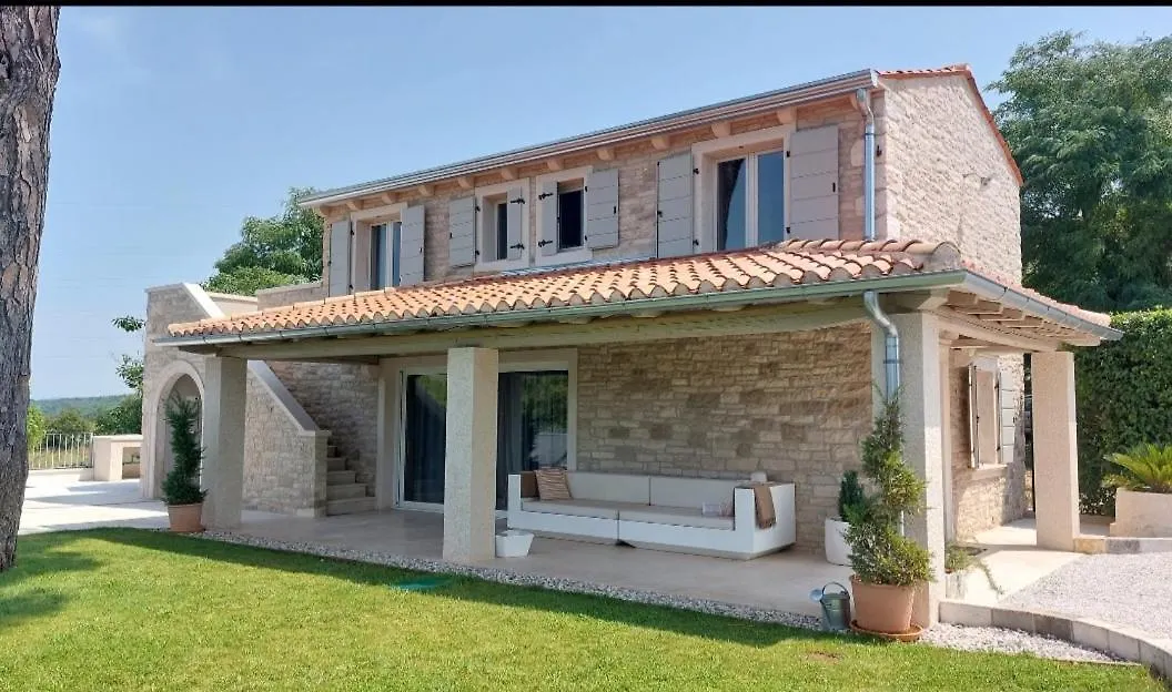 Vila Skarlanija, Umag Sveta Marija na Krasu 0*,